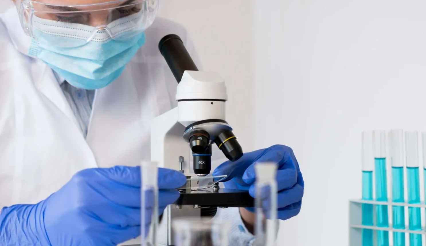 Motoristas das categorias C, D e E devem realizar exame toxicológico, alerta Detran