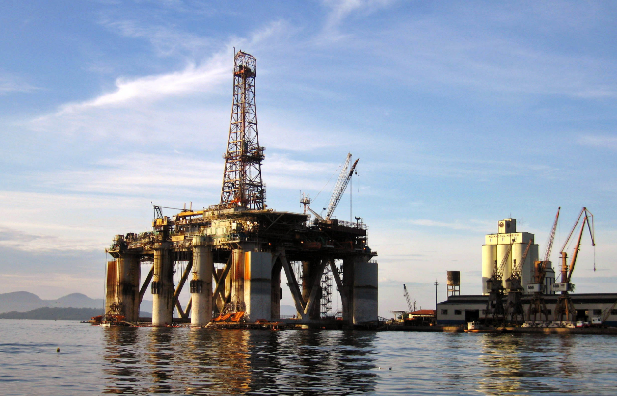 Balança comercial fluminense acumula superávit de US$ 12,8 bilhões de janeiro a novembro de 2025