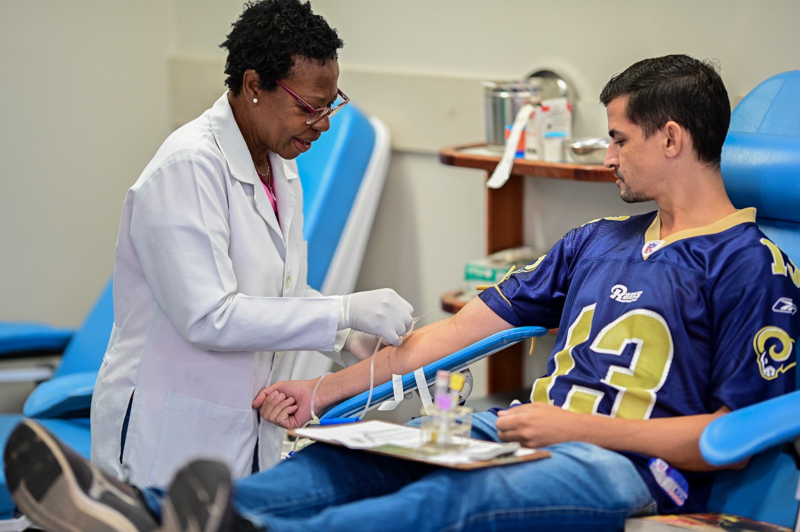 Com estoque em nível crítico, Hemonúcleo de Barra Mansa pede colaboração da população