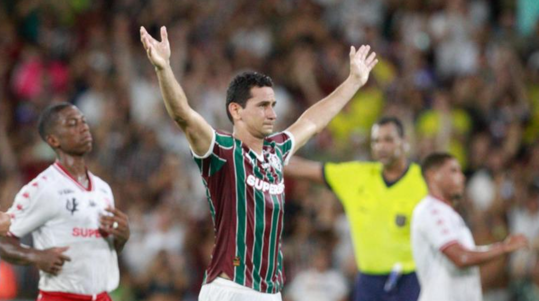 Fluminense vence o Bangu e avança à semifinal do Carioca