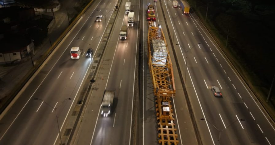 Supercarga retoma deslocamento nesta quarta-feira pela Via Dutra