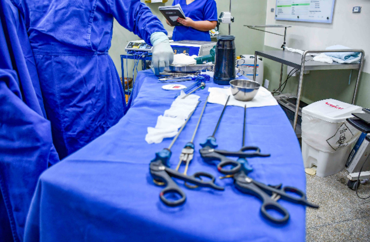 Março Amarelo: Resende reforça alerta sobre endometriose e amplia cirurgias pelo SUS