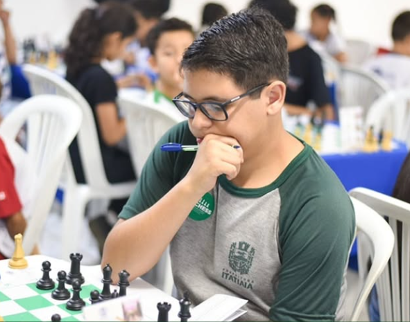 Projeto ITACHESS abre aulas de xadrez gratuitas em Itatiaia