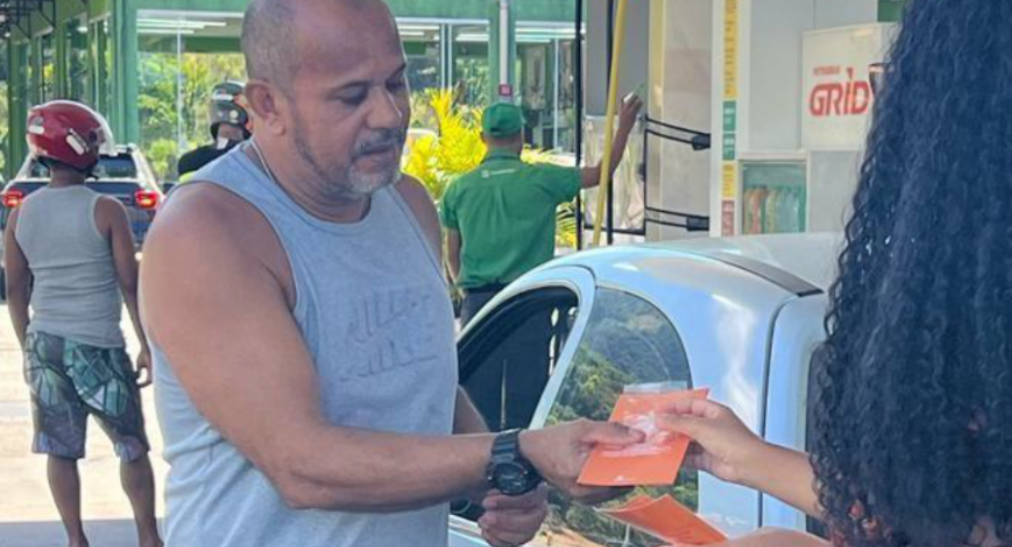 Orientação sobre pedágio eletrônico é oferecida na Rio-Santos durante feriado de Páscoa