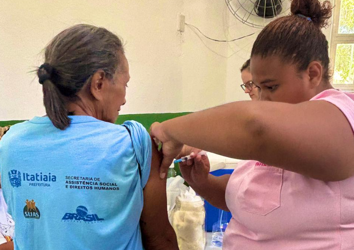Itatiaia realiza vacinação contra Influenza para idosos do CCI