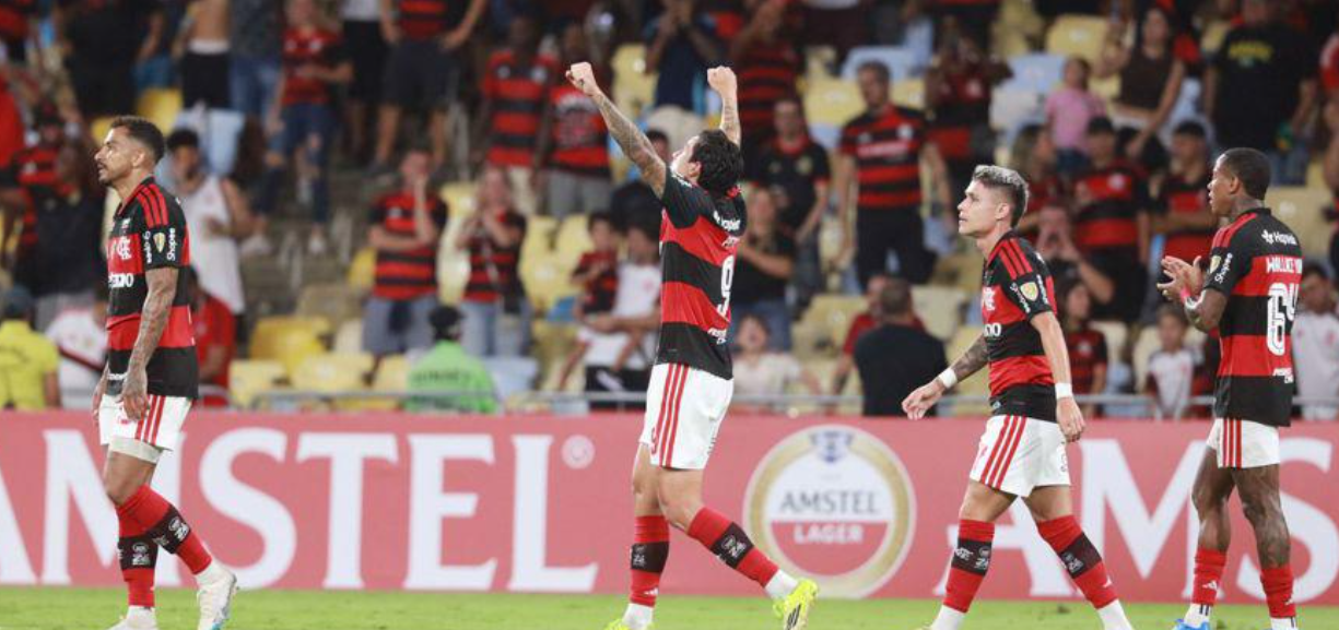 Flamengo goleia Independiente Medellín por 4 a 1 e mantém 100% na Libertadores