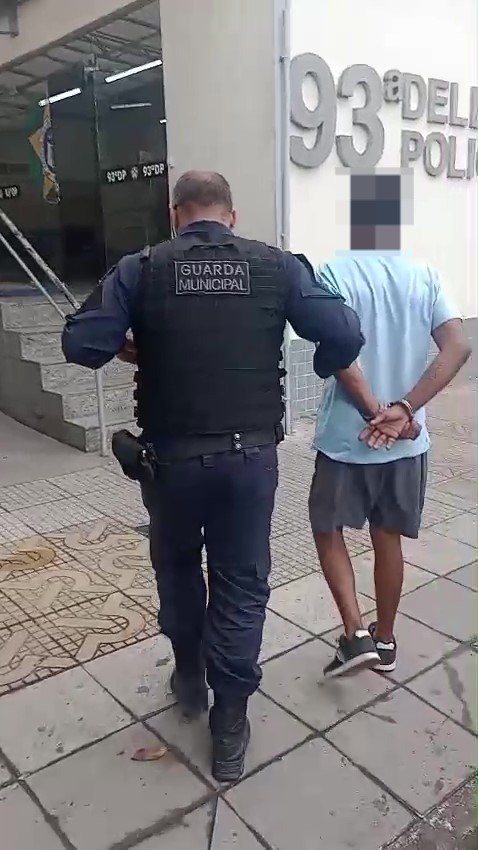 Homem agride o próprio pai e é preso pela Patrulha do Idoso em Volta Redonda