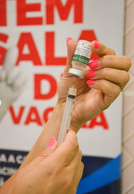 Resende promove vacinação aos sábados no mês de maio no Resende Shopping