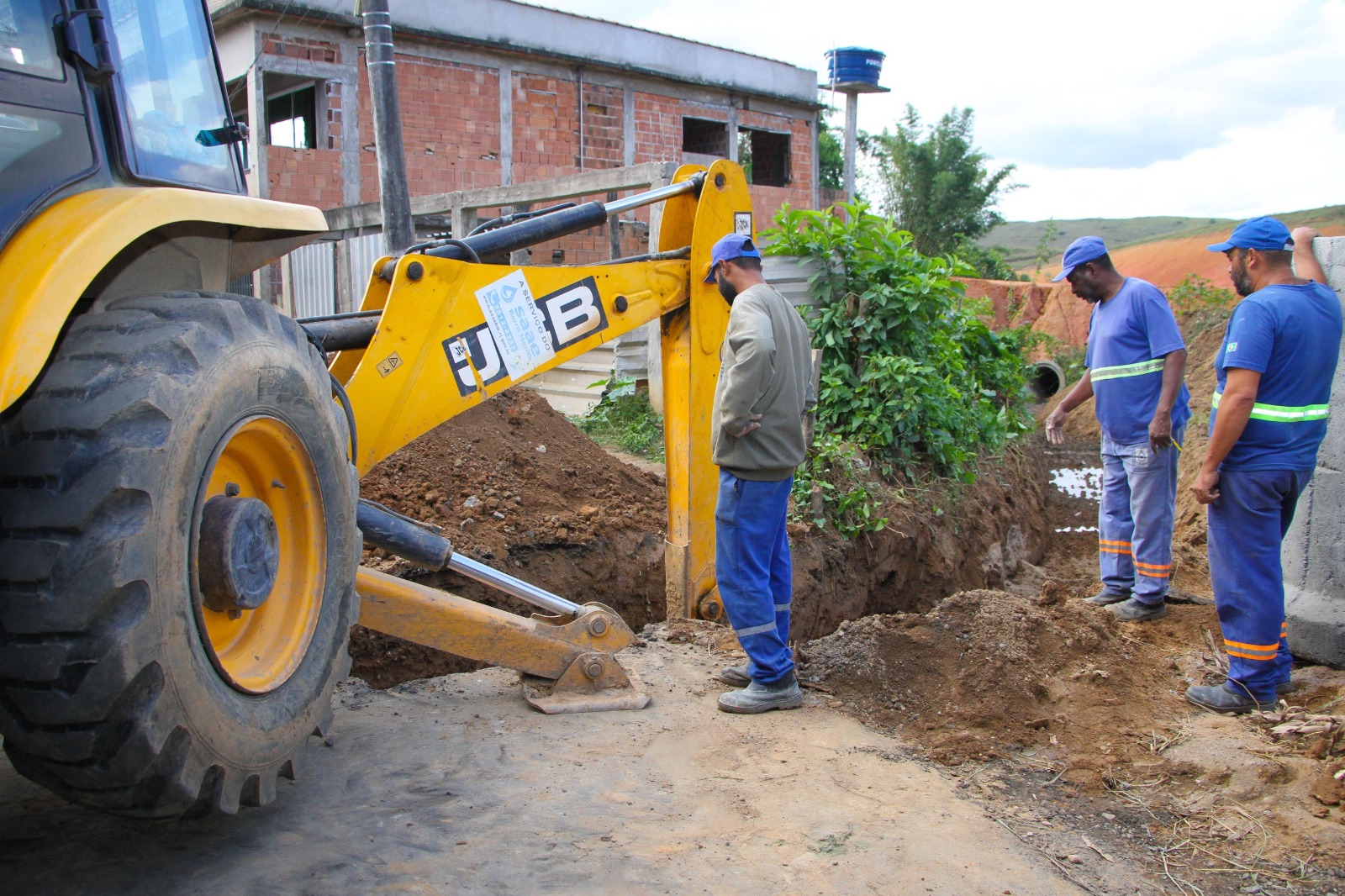 Saae-BM avança com obras de drenagem no São Domingos e melhorias no abastecimento na Vista Alegre