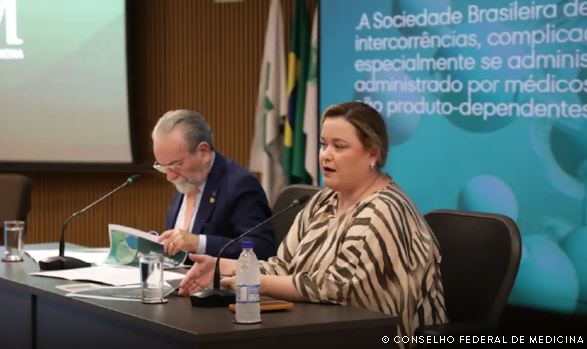 Resolução proíbe uso de PMMA por médicos em procedimentos na pele