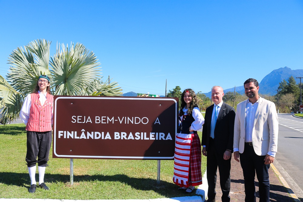 Embaixador da Finlândia visita Itatiaia e fortalece parceria nas áreas de educação, cultura e turismo