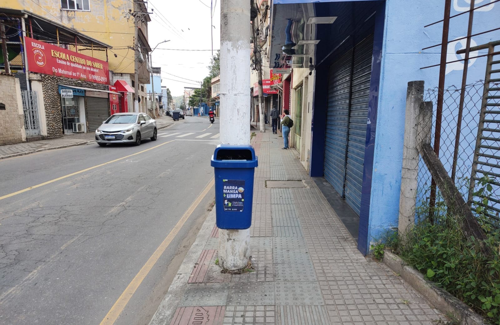 Saae-BM realiza troca e manutenção de papeleiras no Centro e em diversos bairros da cidade