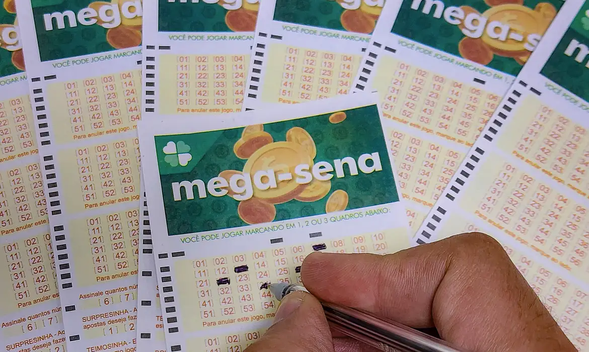 Mega-Sena acumula e próximo prêmio é estimado em R$ 42 milhões