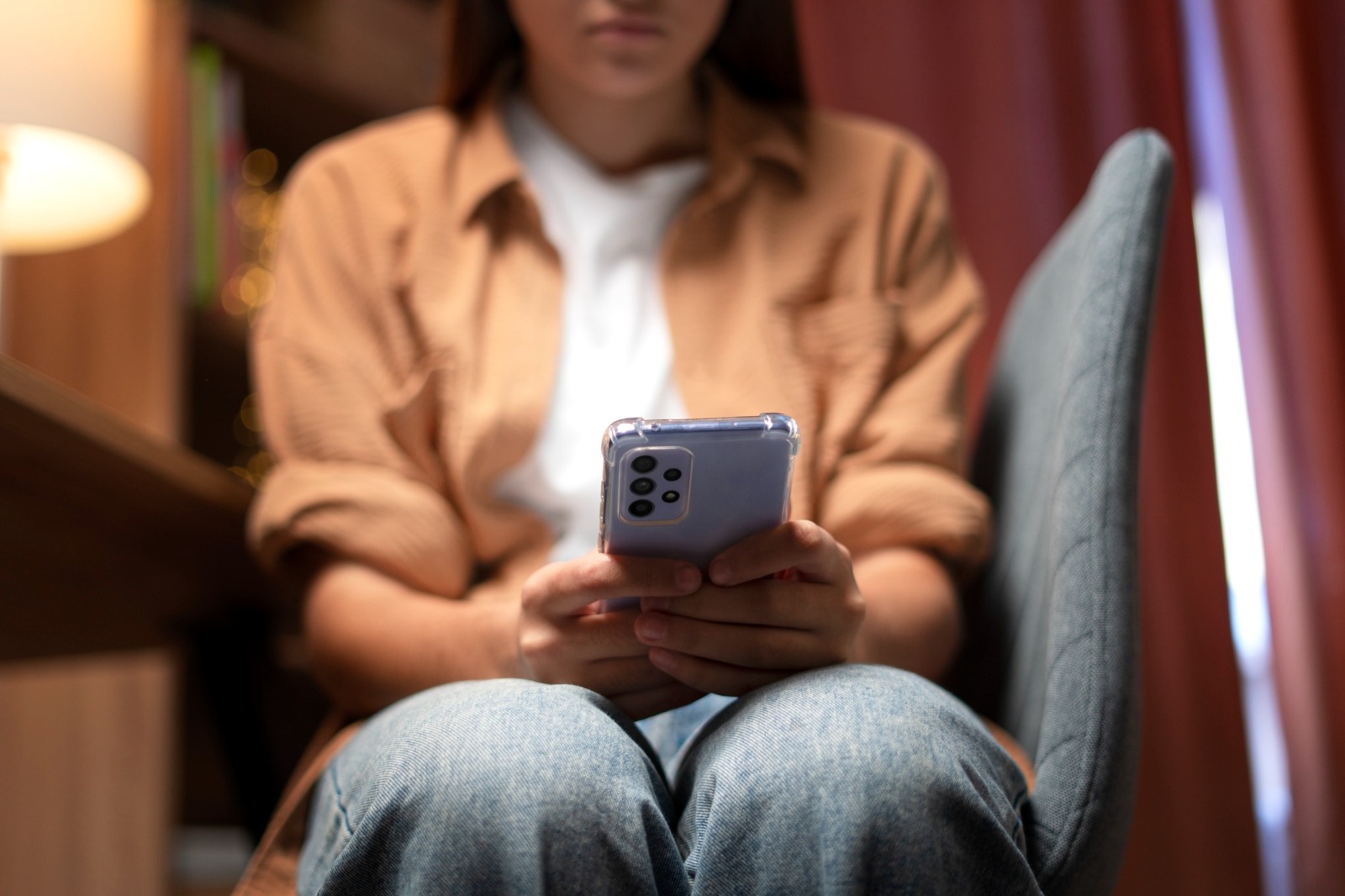 Número de casos de stalking contra mulheres registra aumento