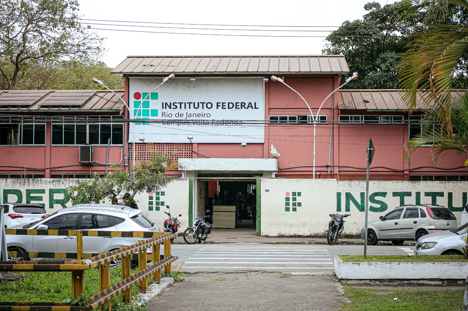 Campus Aterrado do IFRJ abre inscrições para pós-graduação gratuita em Ensino de Ciências Naturais e Matemática