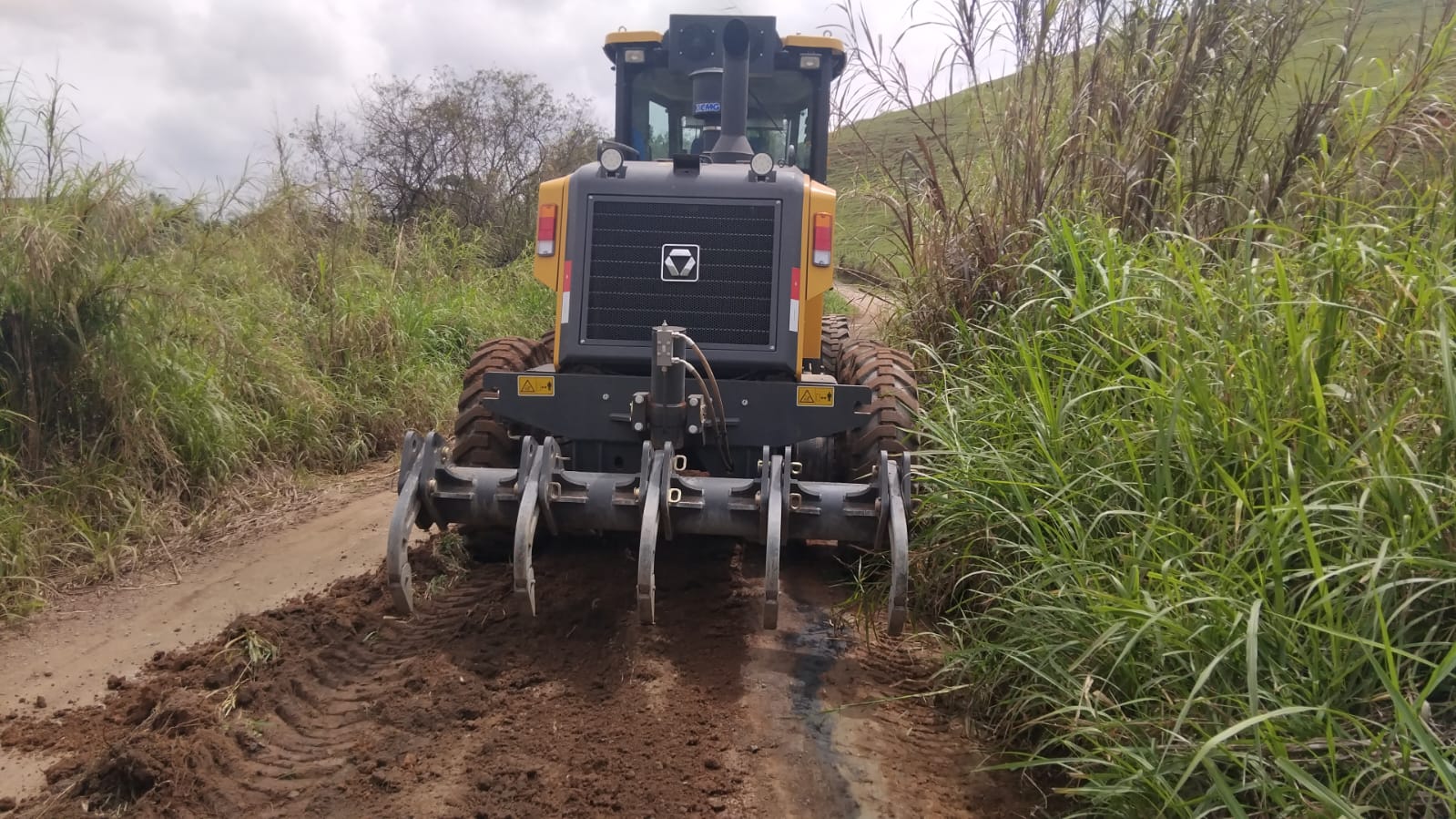Barra Mansa mobiliza frentes de trabalho para garantir trafegabilidade em vias rurais