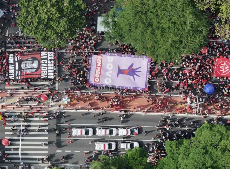 TSE rejeita suspensão de atos com artistas; Copacabana tem manifestação prevista para este domingo