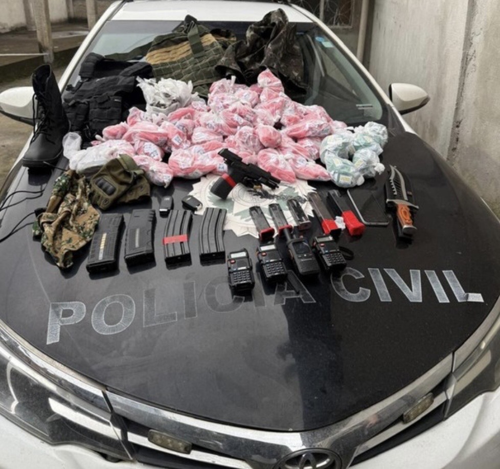 Operação em Volta Redonda prende suspeito e apreende granadas, pistola e drogas